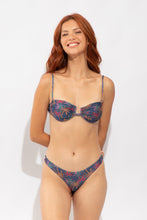 Load image into Gallery viewer, Model Front: Rio De Sol Top Top Coqueiro Zaya