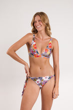 Load image into Gallery viewer, Model Front: Rio De Sol Bottom Bottom Garden-Flower Gisele