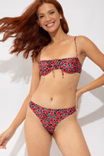 Load image into Gallery viewer, Image 05: Rio De Sol Bottom Bottom Coral-Feline Nice-Fio