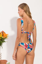 Load image into Gallery viewer, Model Back: Rio De Sol Top Top Maui Halter-Cos