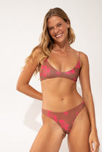 Load image into Gallery viewer, Image 06: Wednesday In Hawaii By Rio De Sol Set Set Pua-Coco-Guava Hana Sunset
