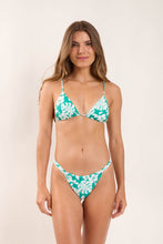 Load image into Gallery viewer, Model Front: Wednesday In Hawaii By Rio De Sol Bottom Bottom Pua-Valley Waimea
