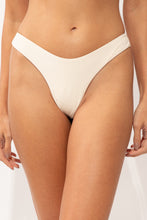 Load image into Gallery viewer, Gallery: Rio De Sol Bottom Bottom Malibu-Natural Nara
