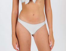 Load image into Gallery viewer, Bottom Shimmer-White Essential 底色
