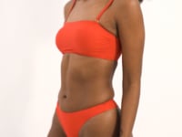 Load and play video in Gallery viewer, Video: Rio De Sol Bottom Bottom Rouge Nice-Fio
