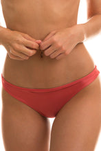 Load image into Gallery viewer, Gallery: Rio De Sol Bottom Bottom Madras Dupla Face
