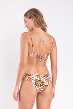 Load image into Gallery viewer, Model Back: Rio De Sol Set Set Kauai Bra-Trio Madrid-Trio
