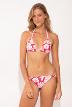Load image into Gallery viewer, Model Front: Rio De Sol Set Set Pua-Hibiscus Mel
