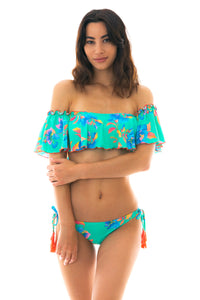 顶级 Acqua Flora Babado